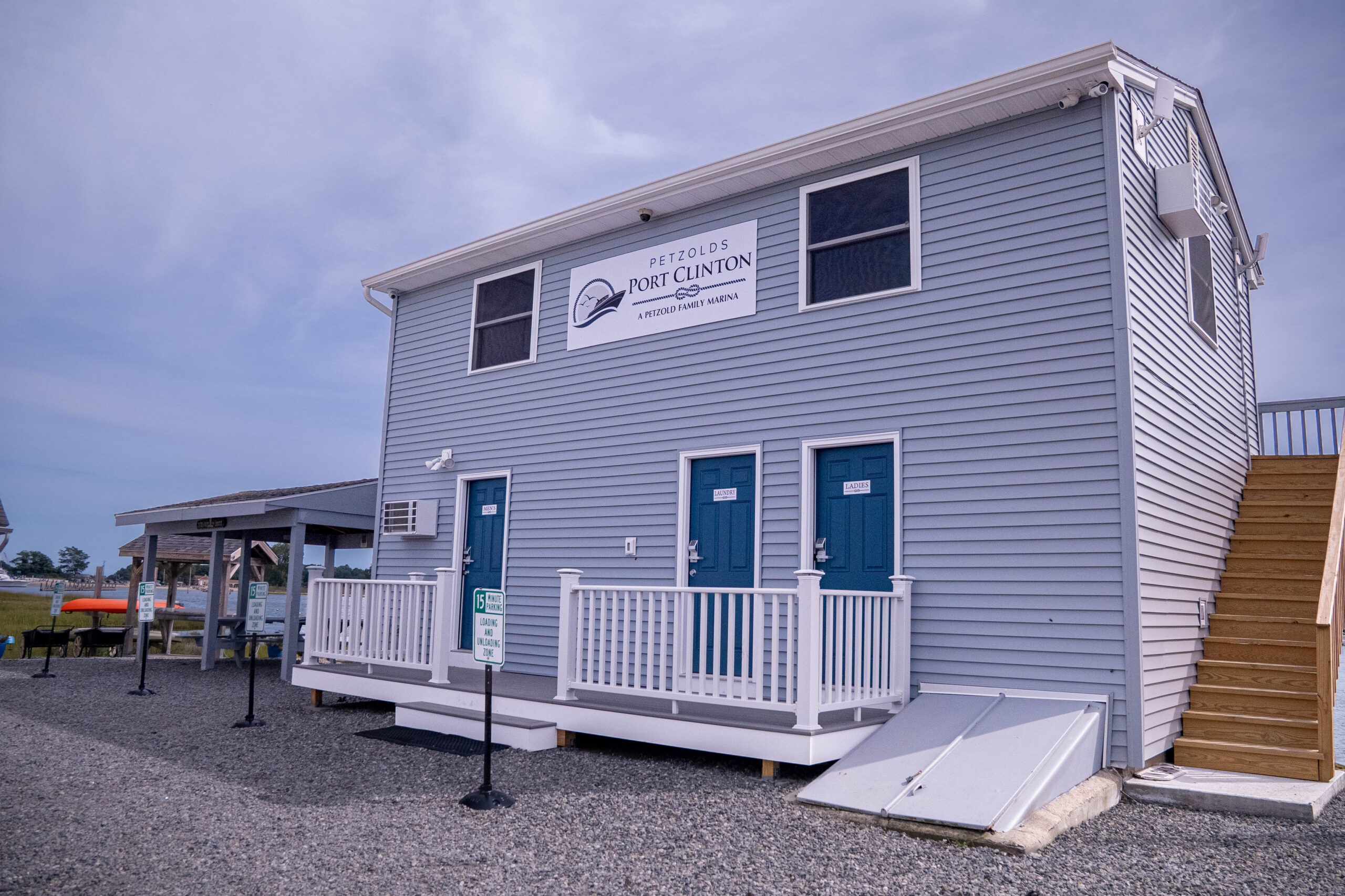 The marina office and facilities building at Petzold's Port Clinton Marina